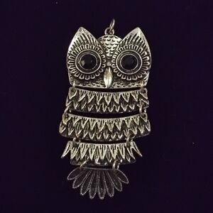 Silvertone Articulated Owl Pendant